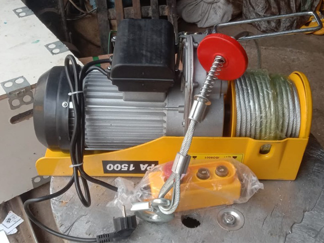 Electric Wire Rope Hoist With Trolley Manufacturer,supplier in India